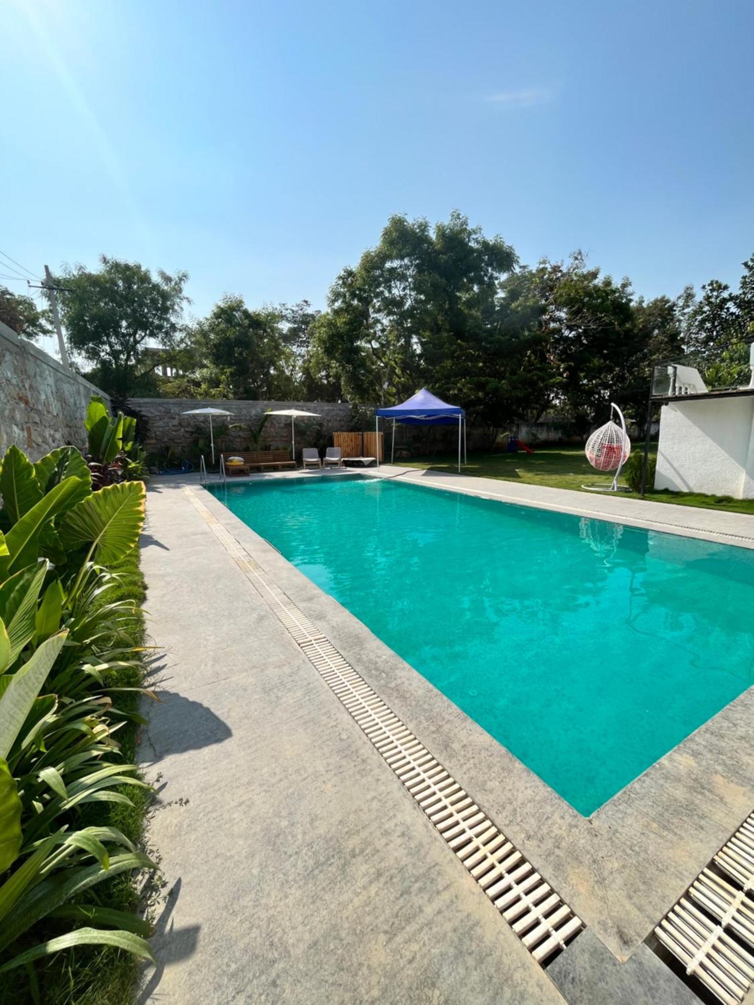 Jlr Farm Stay Hyderabad Exteriör bild